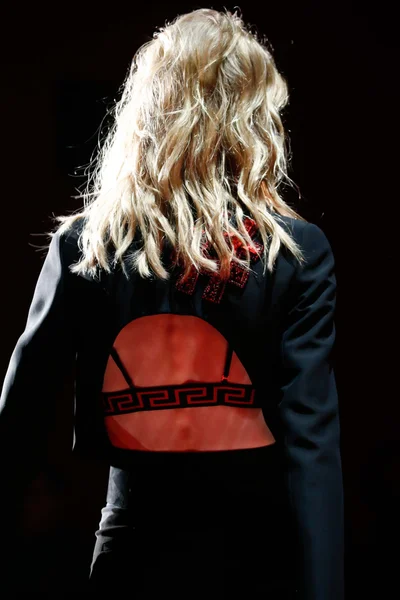 Look 111